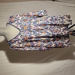BloomChic Womans Colorful Pattern V Neck, Size: 18-20, NWT
